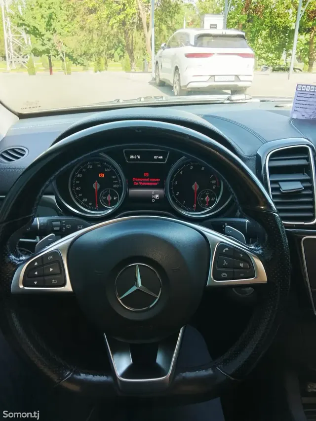 Mercedes-Benz GLS 2018 · 3.5 AT