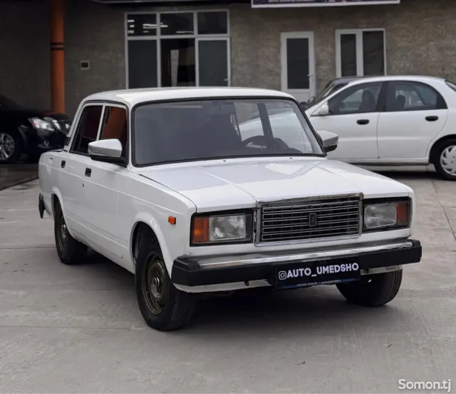 Lada (ВАЗ) 2107 2002 · 1.6 MT