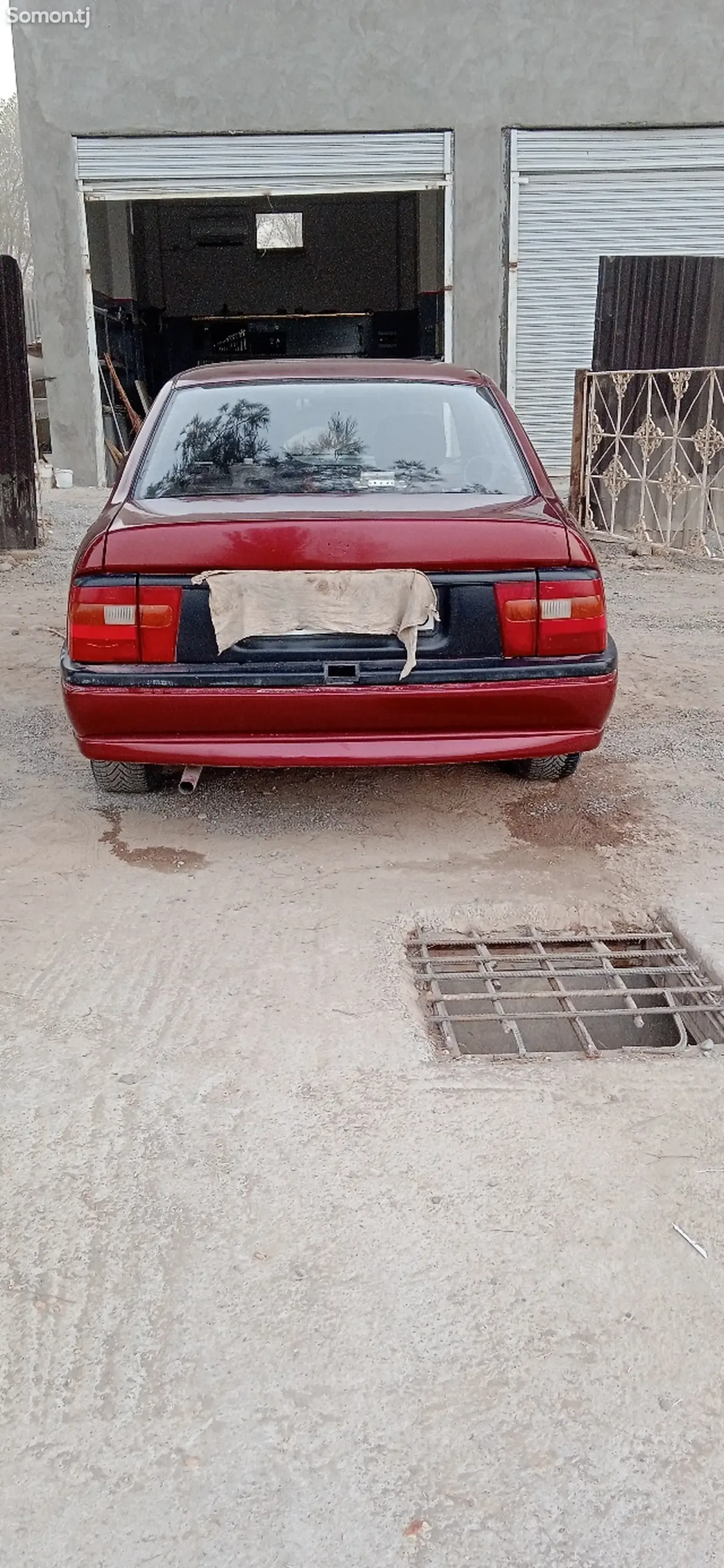 Opel Vectra A 1994 · 1.6 MT