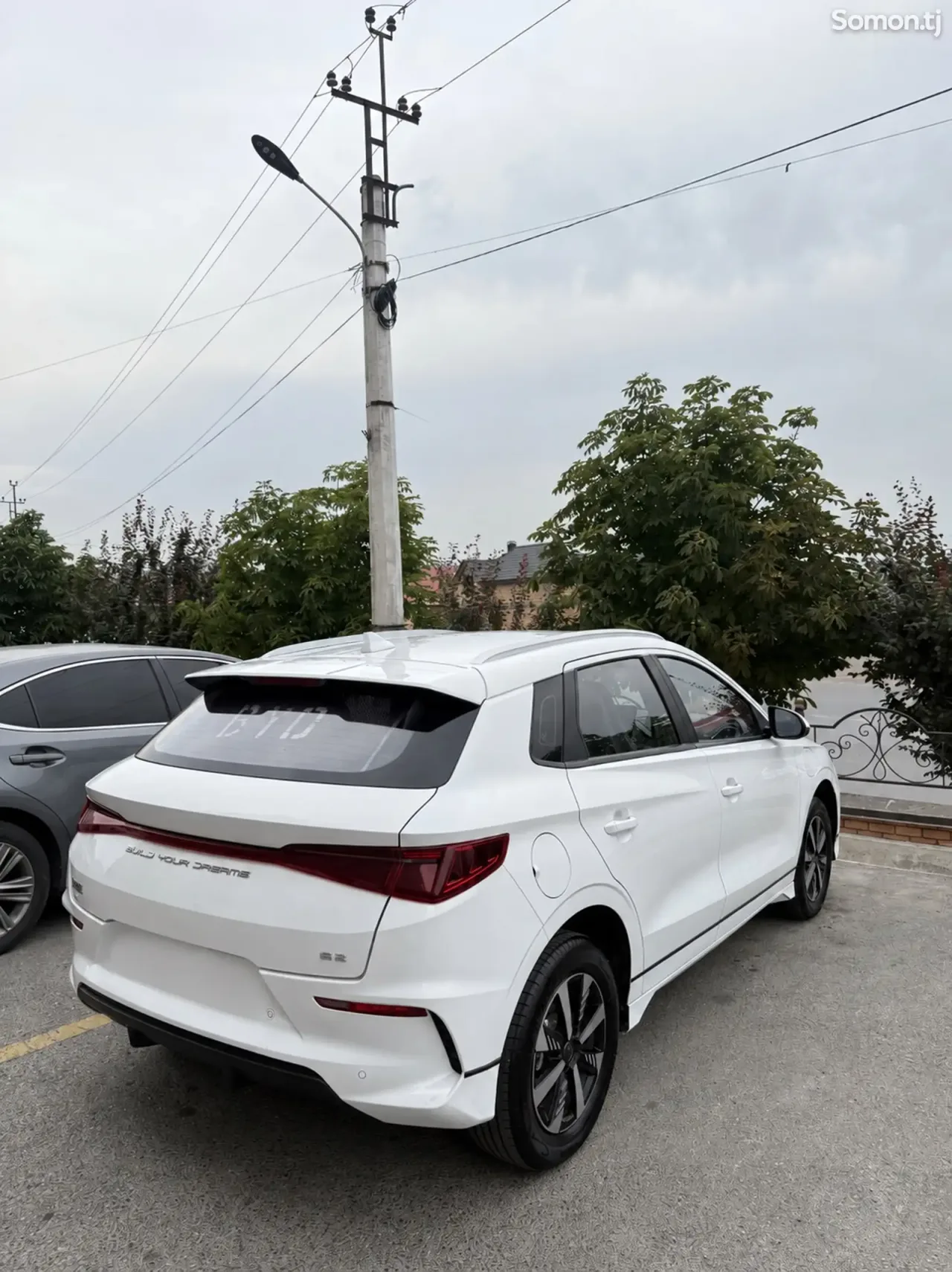 BYD E2 2024 · AT