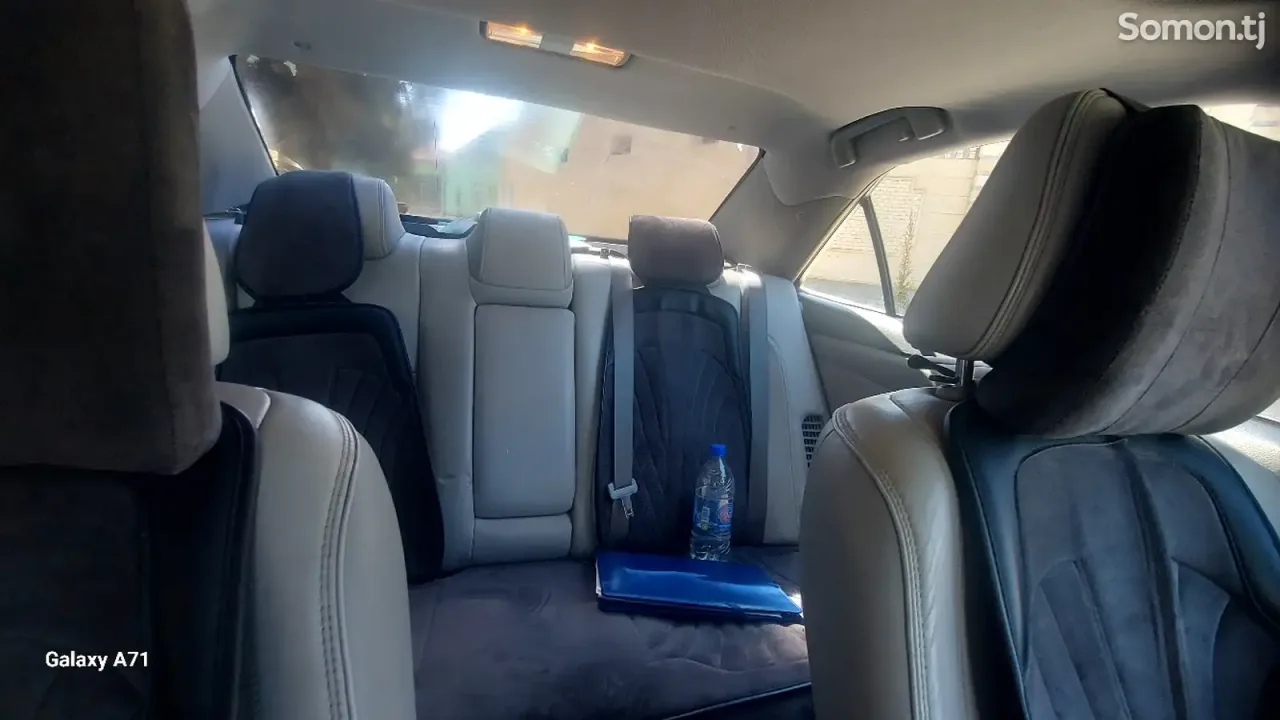 Toyota Camry 2016 · 2.5 CVT