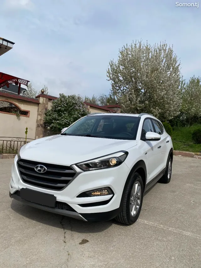 Hyundai Tucson 2016 · 1.6 AT