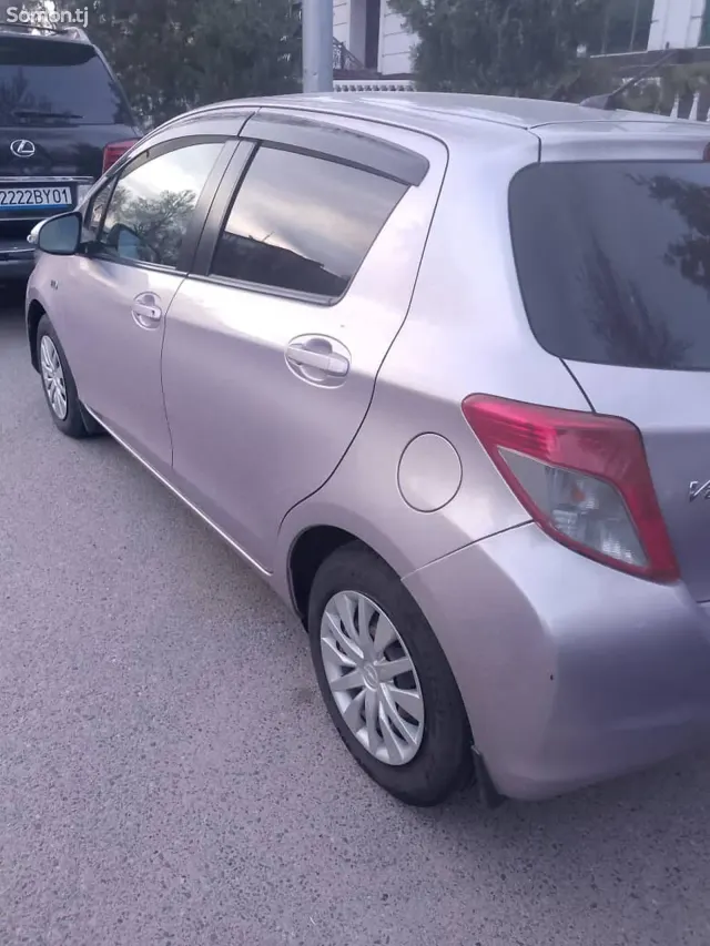 Toyota Vitz 2011 · 1.3 AT