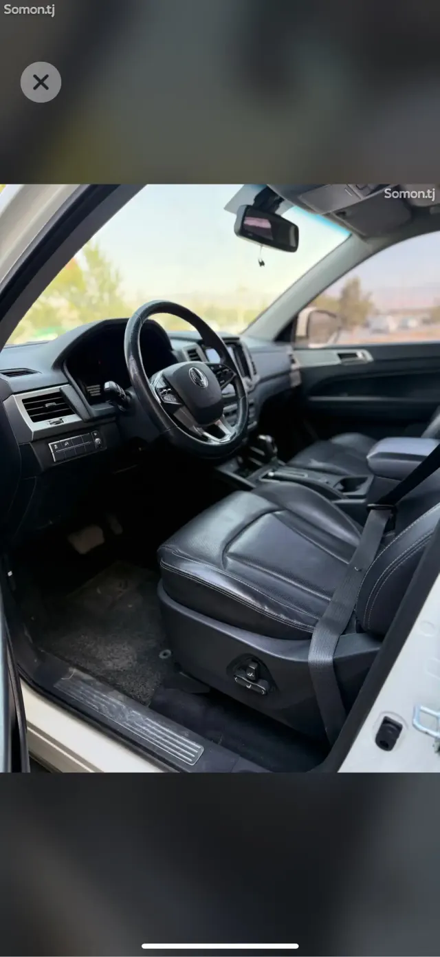 Ssang Yong Rexton 2019 · AT