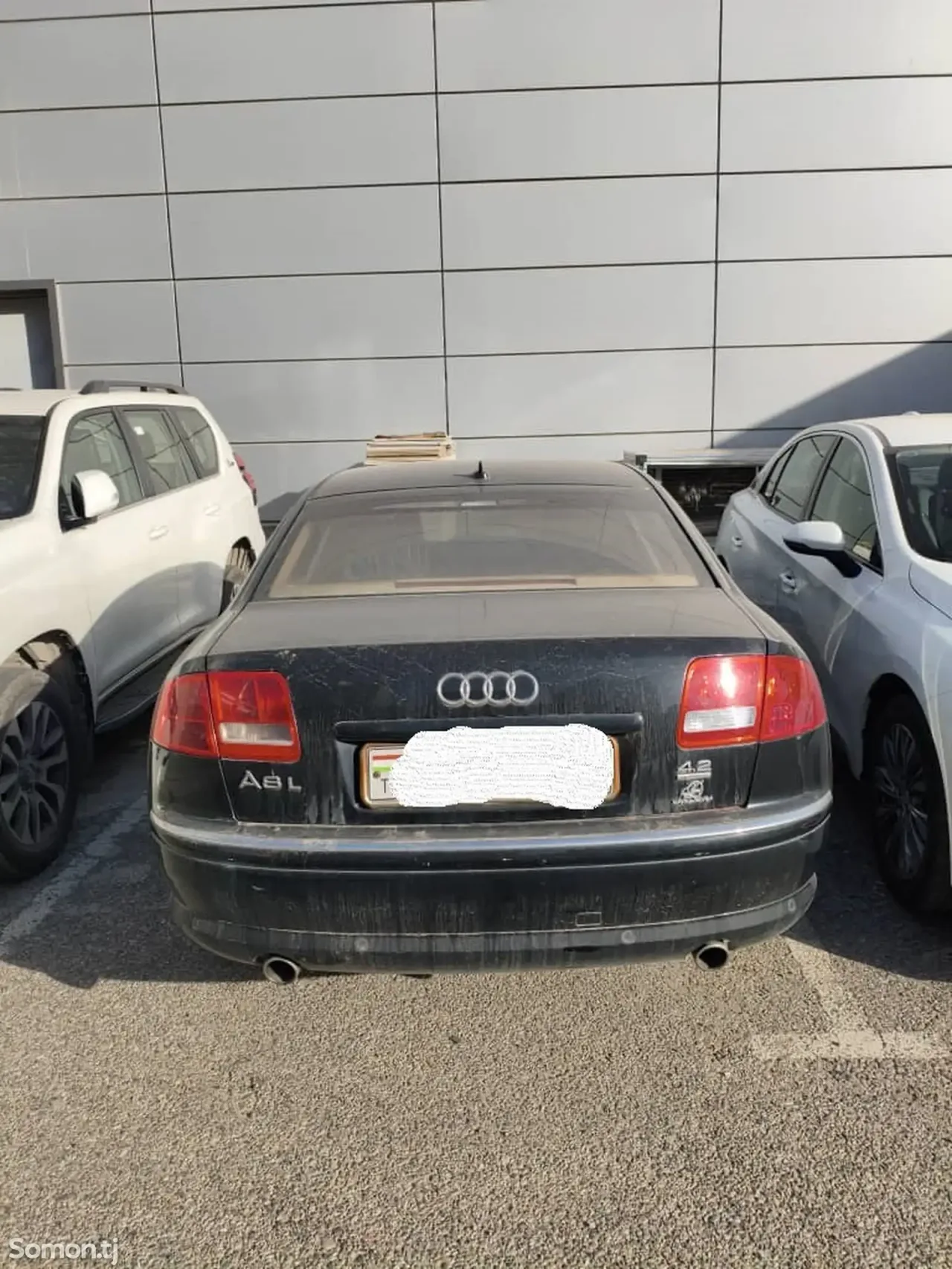 Audi A8 2005 · 2.1 AT
