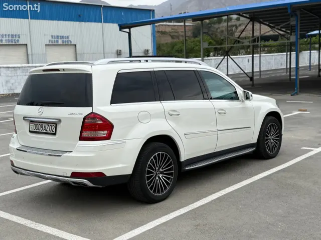 Mercedes-Benz GLS 2012 · 3.5 AT