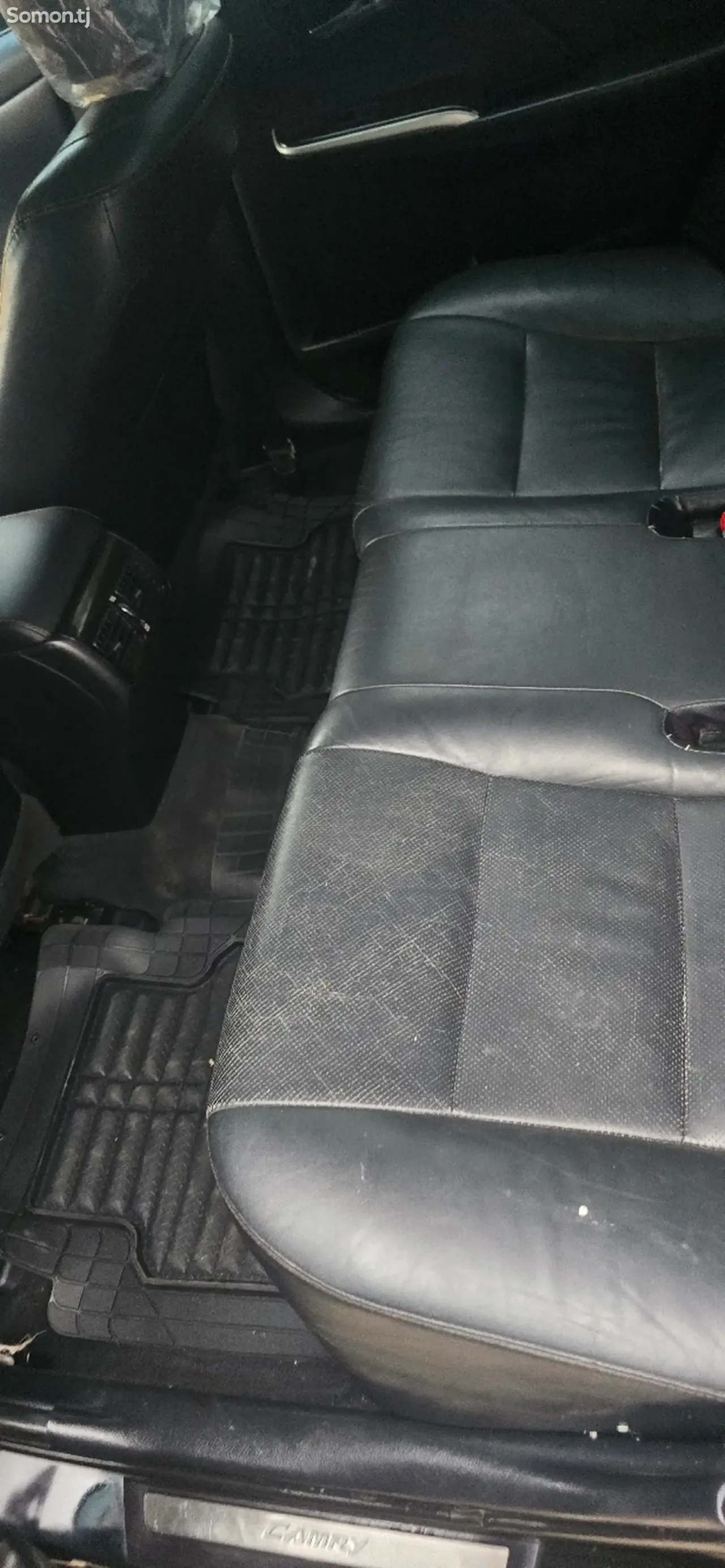 Toyota Camry 2014 · 2.4 AT