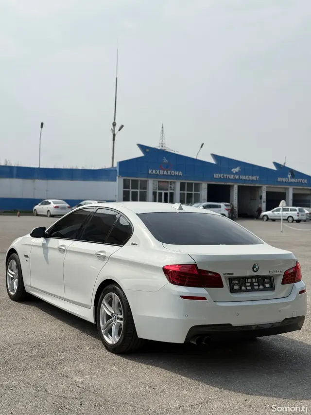 BMW 5 series 2016 · 2.0 AT