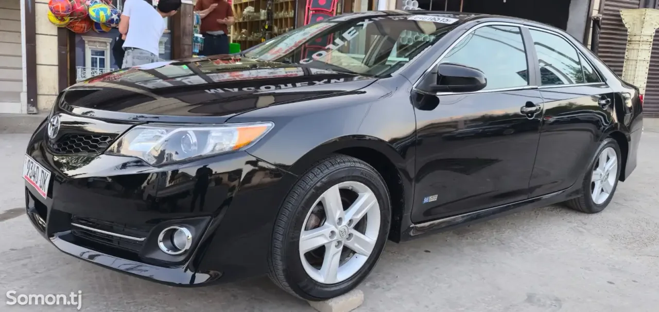 Toyota Camry 2014 · 2.5 AT