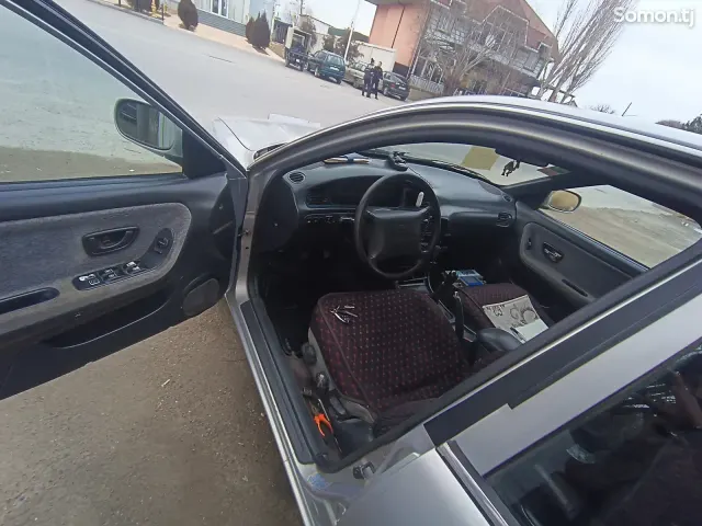 Hyundai Sonata 1999 · 2.2 MT