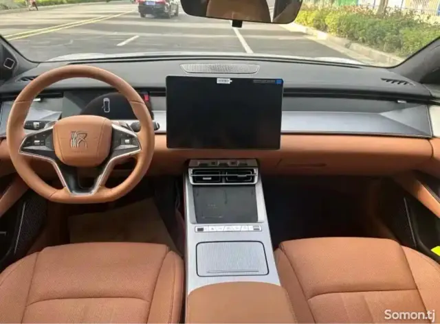 BYD Han 2026 · AT