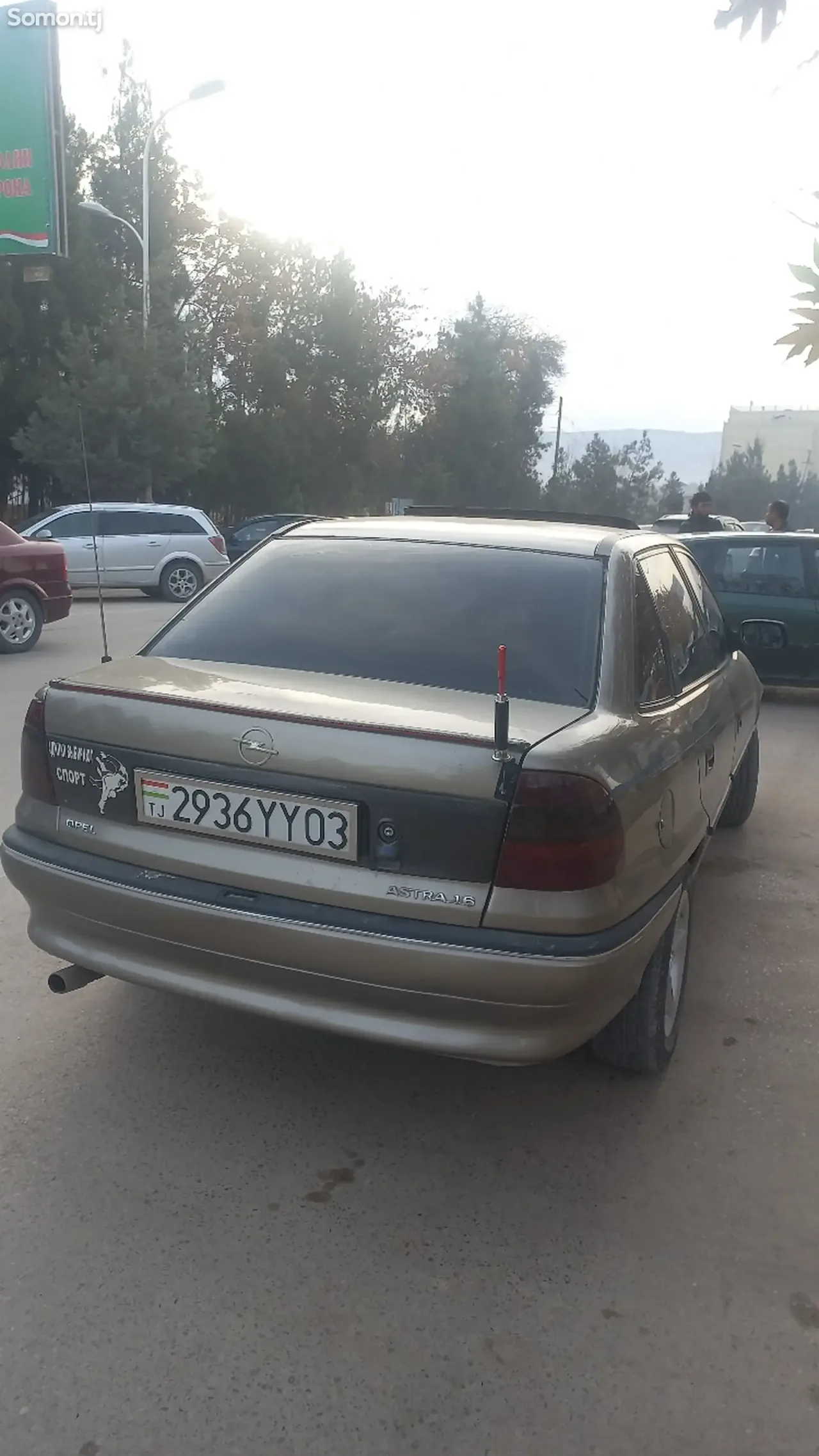 Opel Astra F 1996 · 1.6 MT