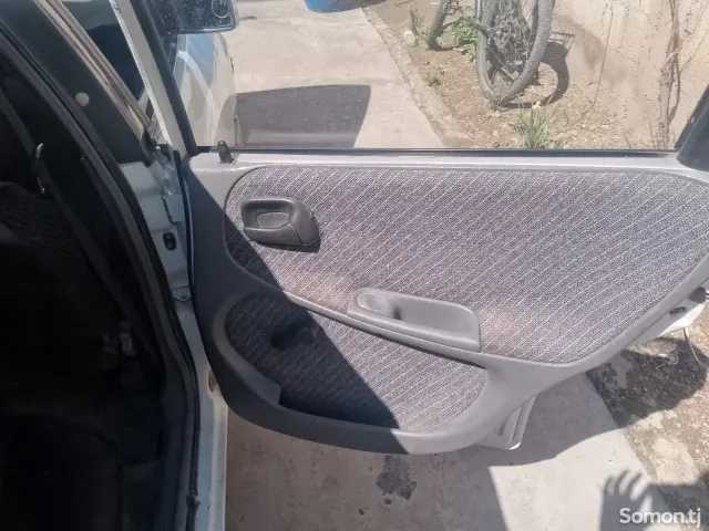 Opel Astra F 1993 · 1.6 MT