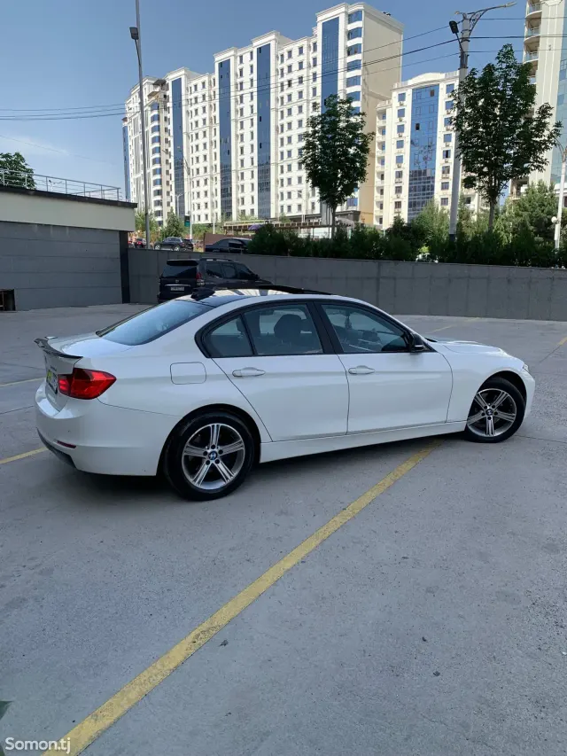 BMW 3 series 2012 · 2.0 AT
