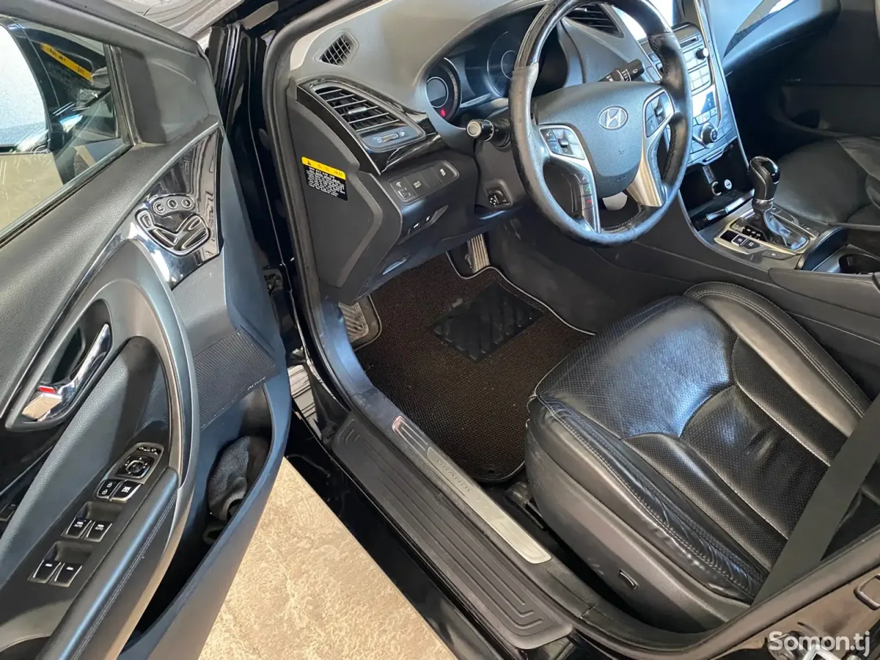 Hyundai Grandeur 2014 · 2.4 AT