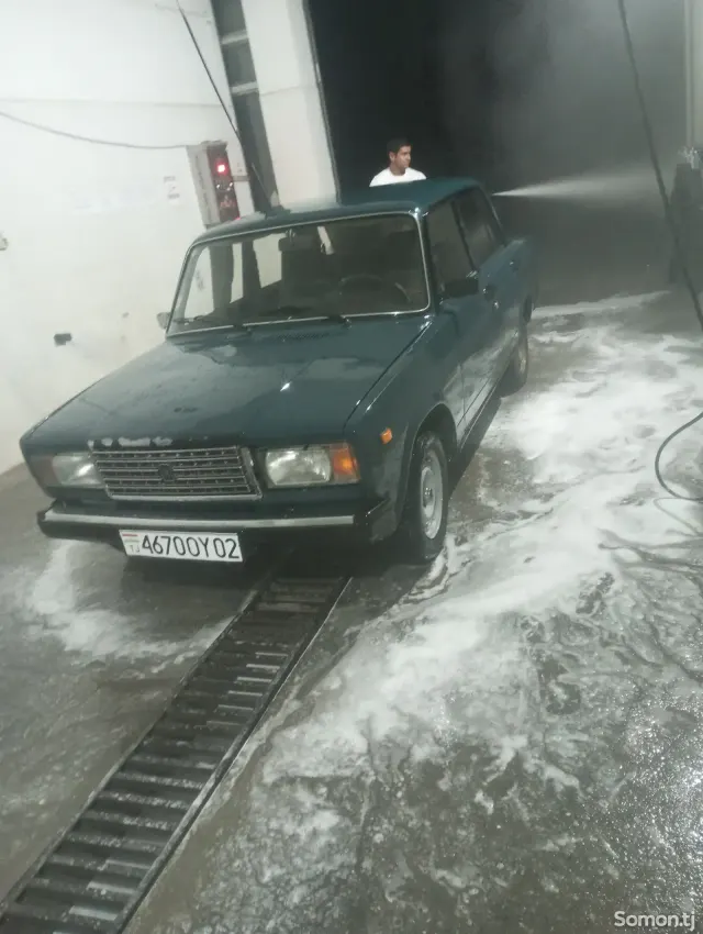 Lada (ВАЗ) 2107 2001 · 1.6 MT