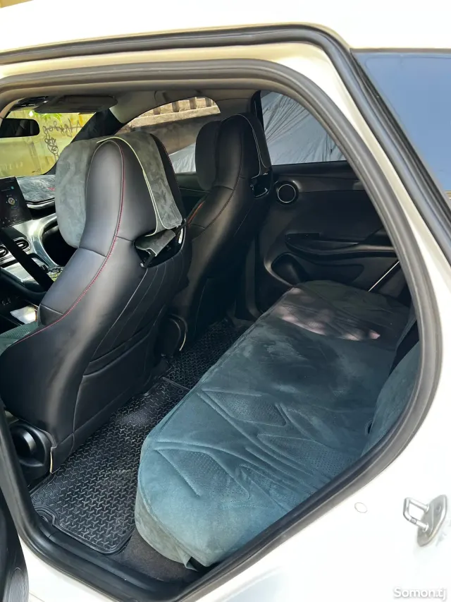 BYD E2 2024 · 6.3 AT