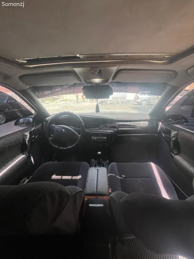Opel Vectra B 1995 · 1.6 MT