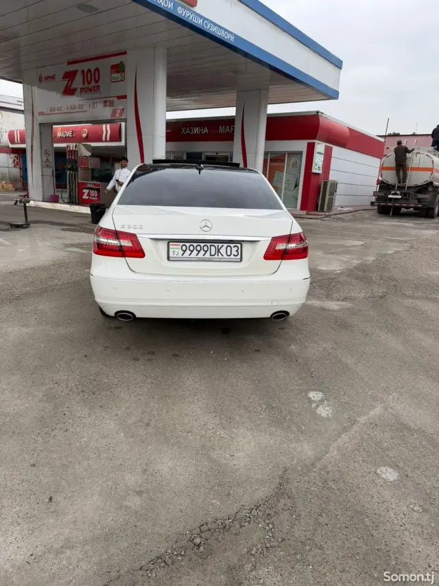 Mercedes-Benz E class 2013 · 3.0 AT