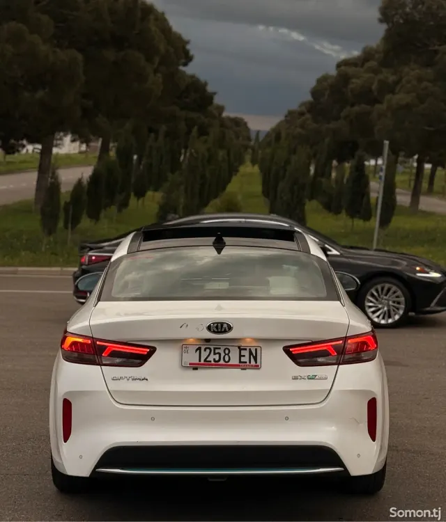 Kia Optima 2020 · 2.0 AT