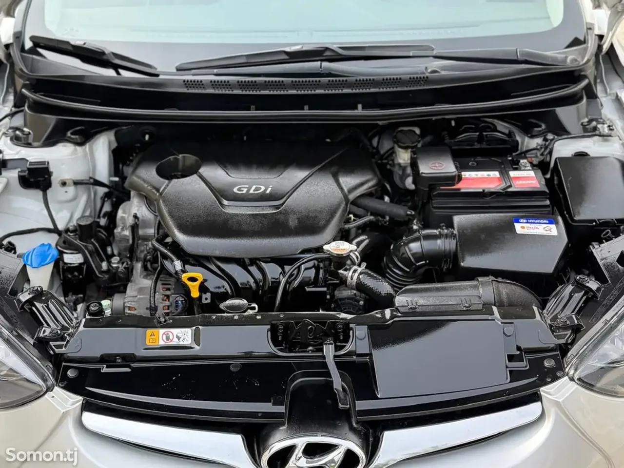 Hyundai Avante 2014 · 1.6 AT