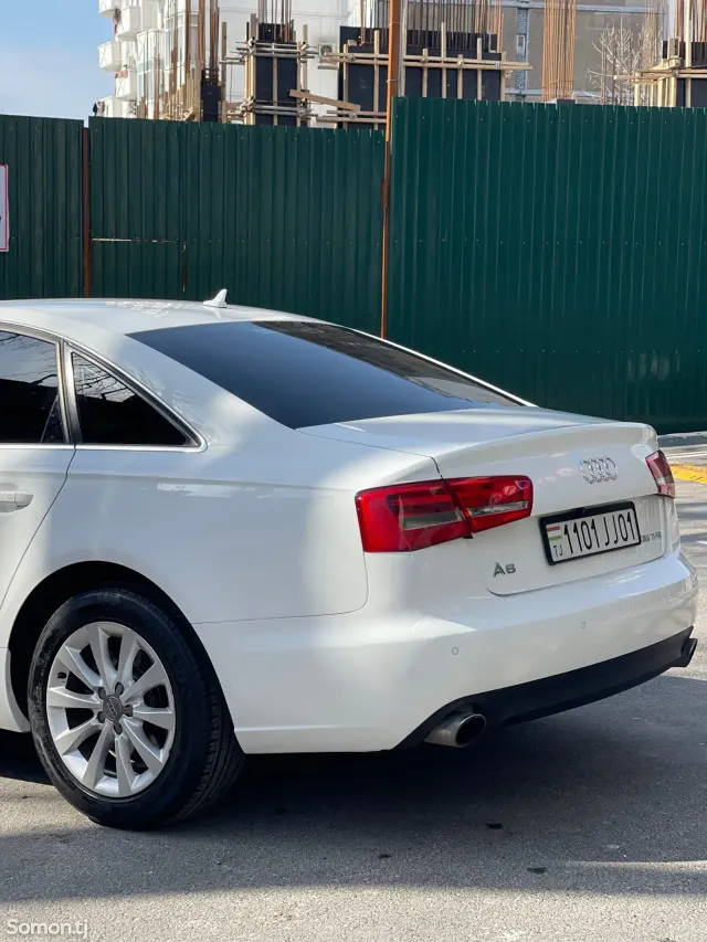 Audi A6 2015 · 2.0 AT
