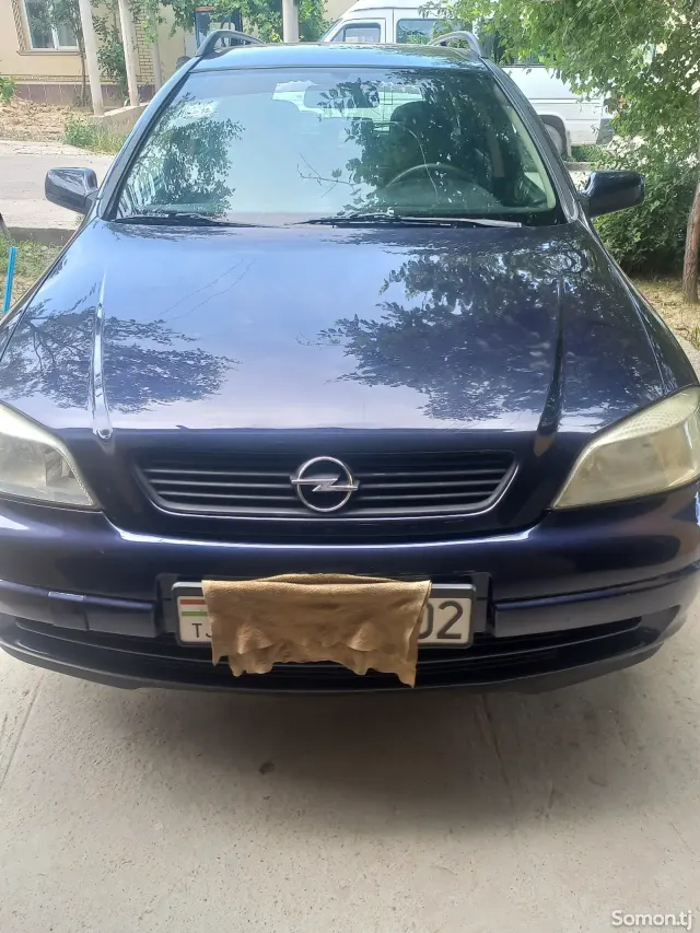 Opel Astra G 1999 · 1.6 MT