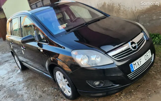 Opel Zafira 2009 · 1.6 MT
