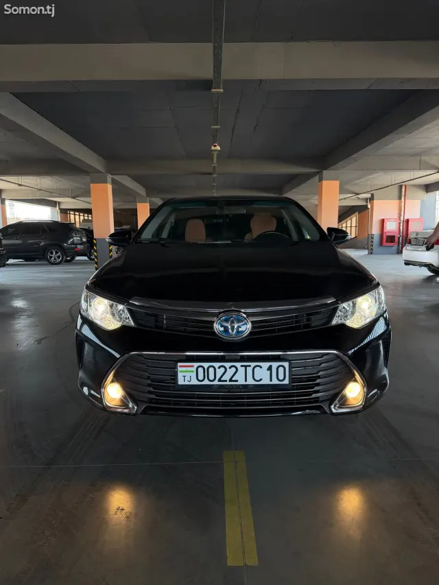 Toyota Camry 2016 · 2.5 AT