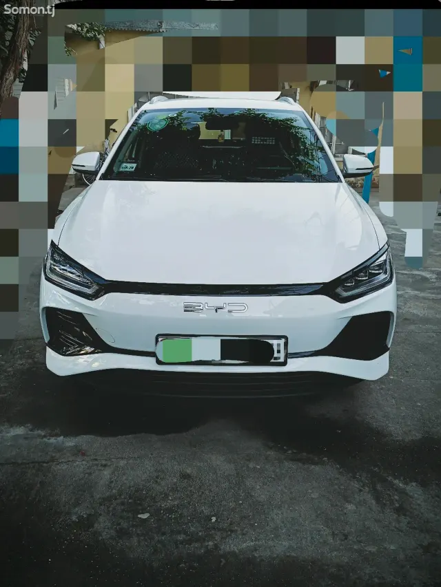 BYD E2 2025 · AT
