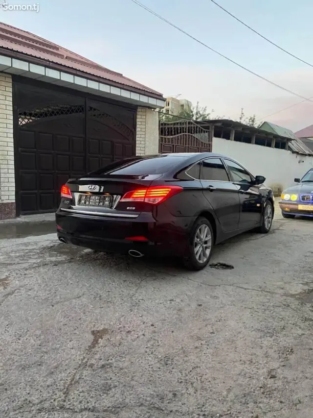 Hyundai i40 2014 · 2.0 AT