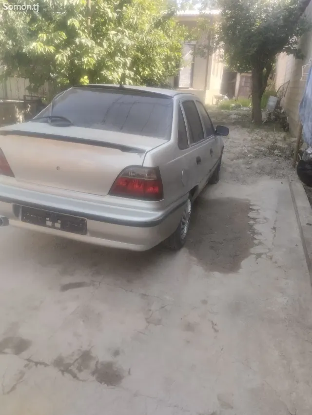 Daewoo Nexia 1995 · 1.6 MT