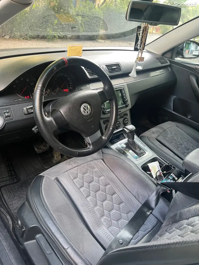 Volkswagen Passat 2007 · 2.0 AT