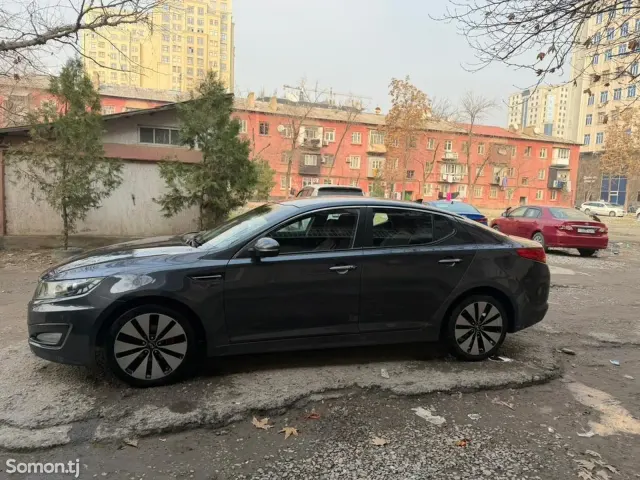 Kia K5 2010 · 2.0 AT
