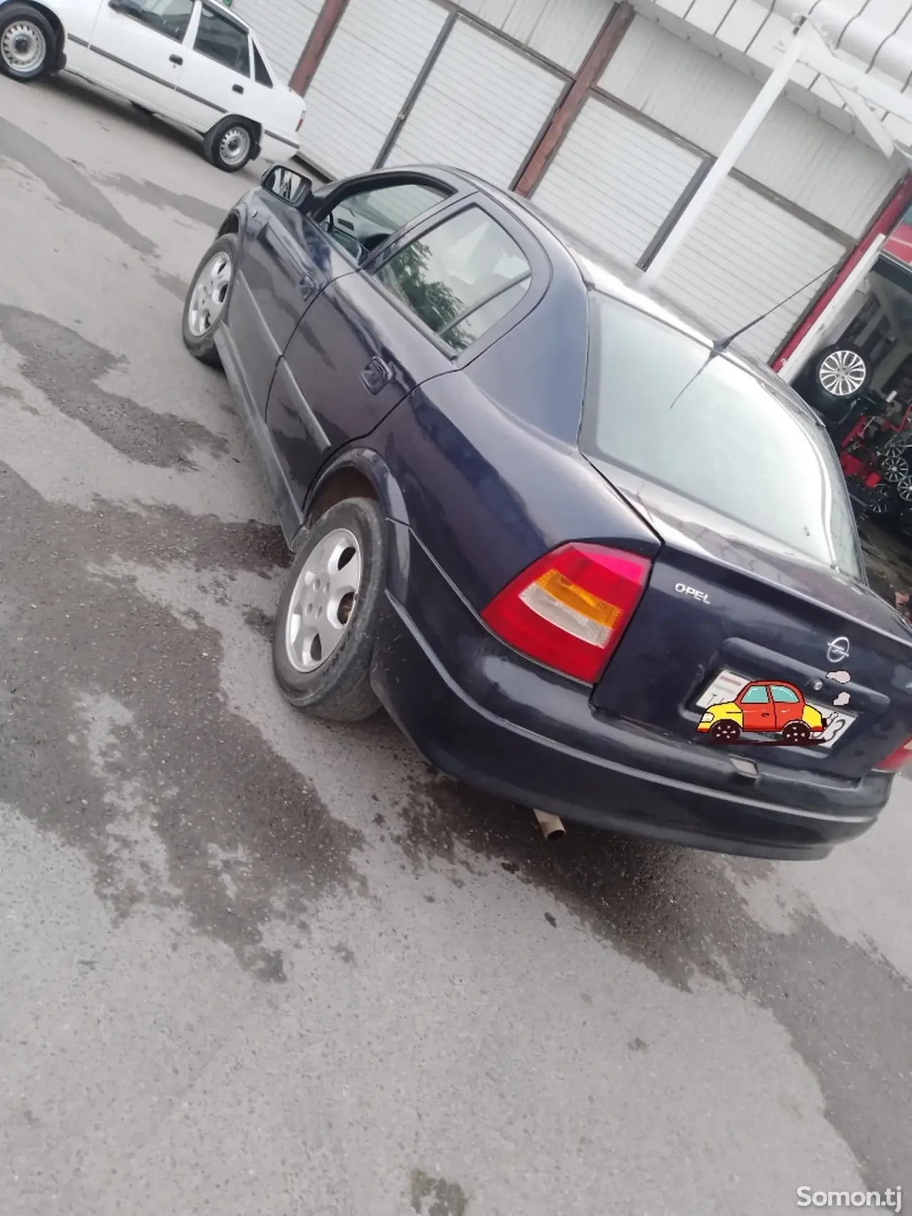 Opel Astra G 1998 · 1.6 MT