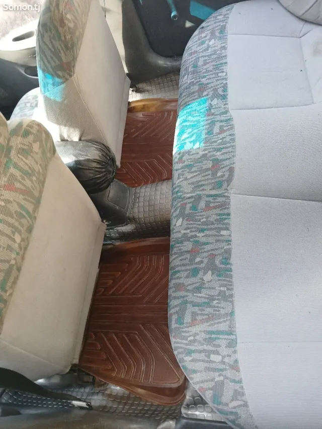 Daewoo Lanos 1997 · 1.6 MT