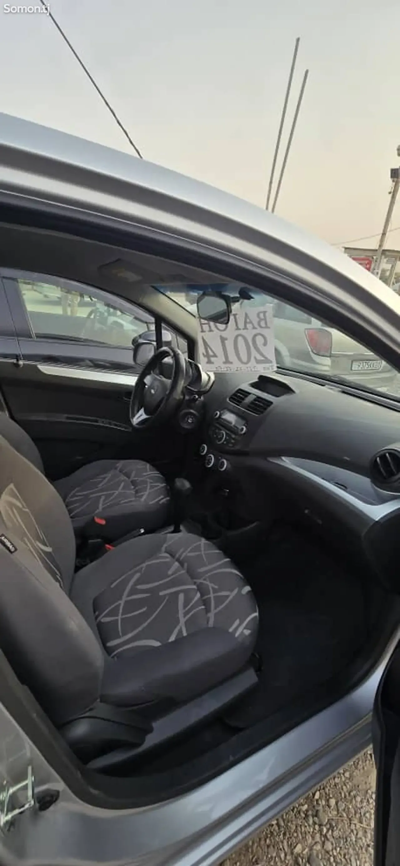 Chevrolet Spark 2014 · 1.0 AT