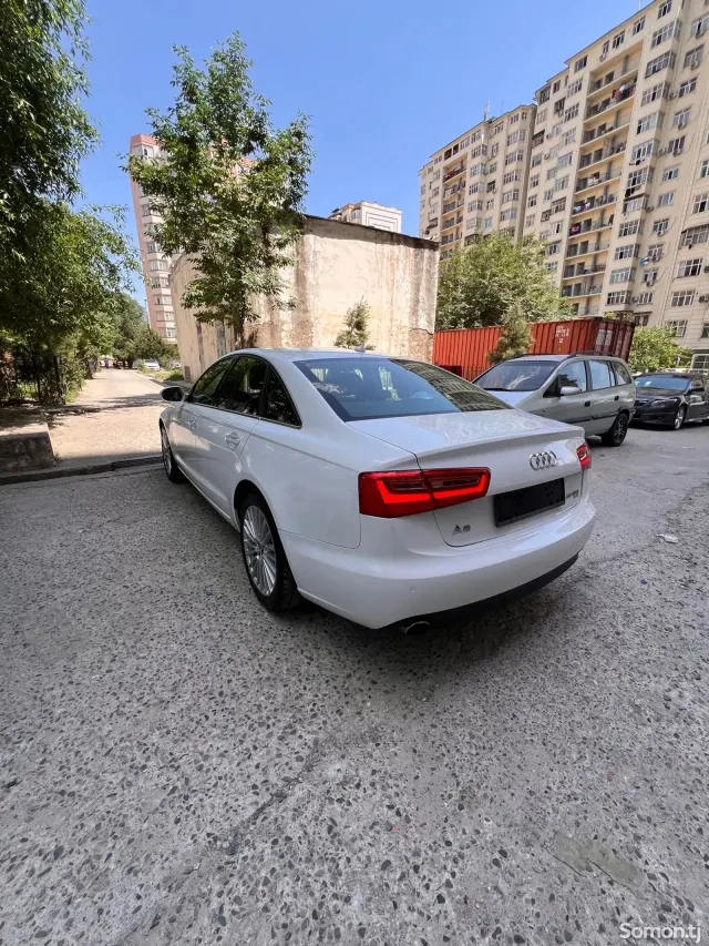 Audi A6 2015 · 2.0 AT
