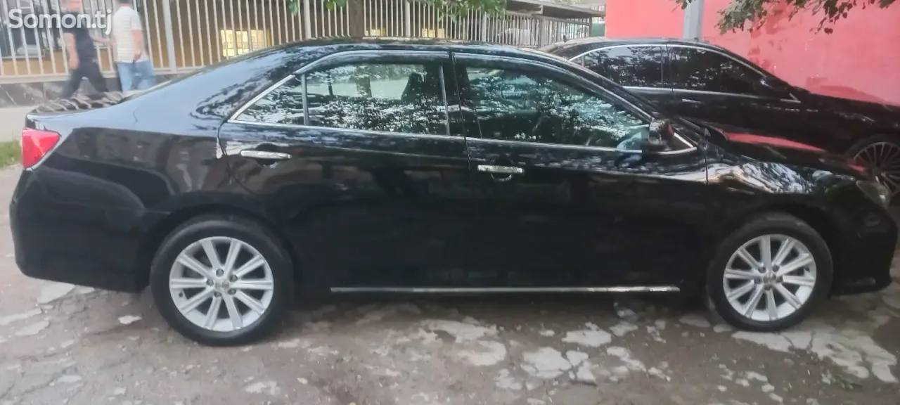 Toyota Camry 2015 · 2.5 AT