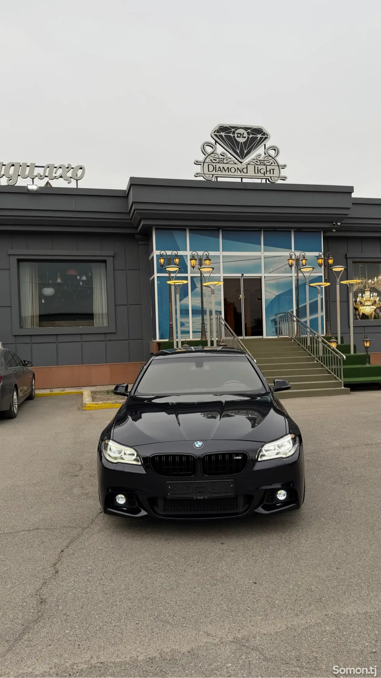 BMW 5 series 2015 · 3.0 AT