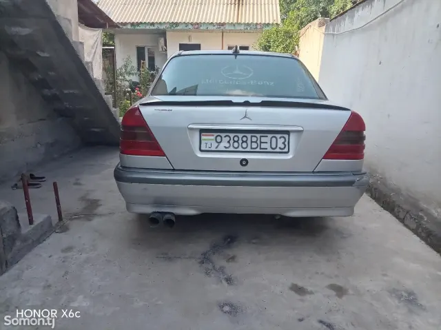 Mercedes-Benz C class 1995 · 1.8 MT