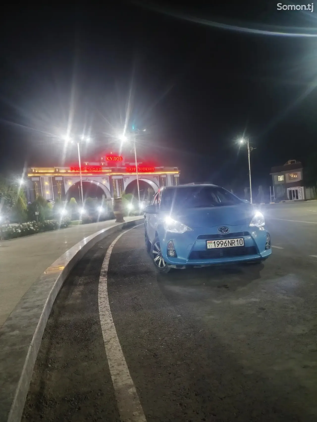 Toyota Aqua 2012 · 1.5 CVT