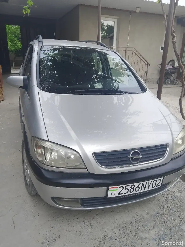 Opel Zafira 2000 · 1.8 MT