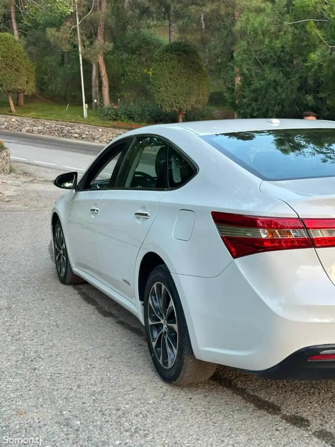 Toyota Avalon 2018 · 2.5 AT
