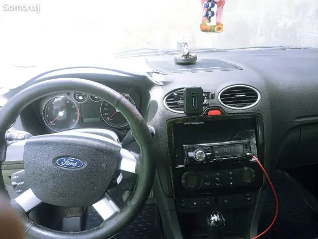 Ford Focus 2005 · 2.0 MT