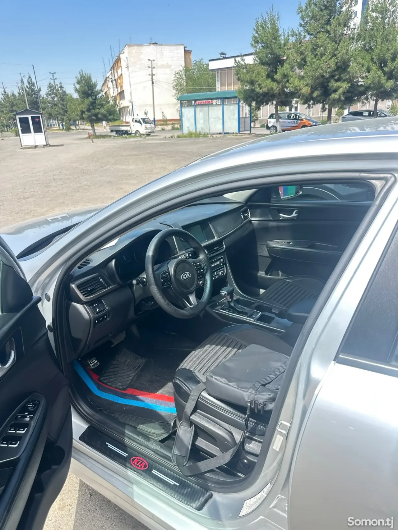Kia K5 2017 · 2.0 AT