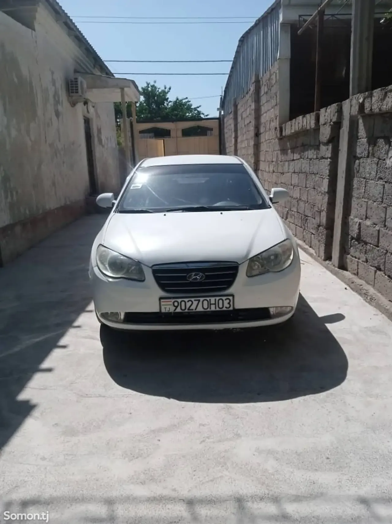 Hyundai Avante 2009 · 1.6 AT