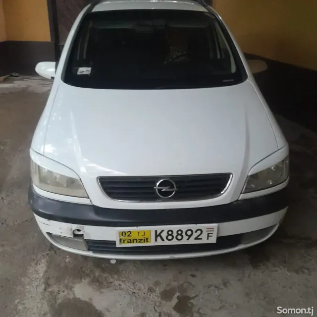 Opel Zafira 1999 · 1.6 MT