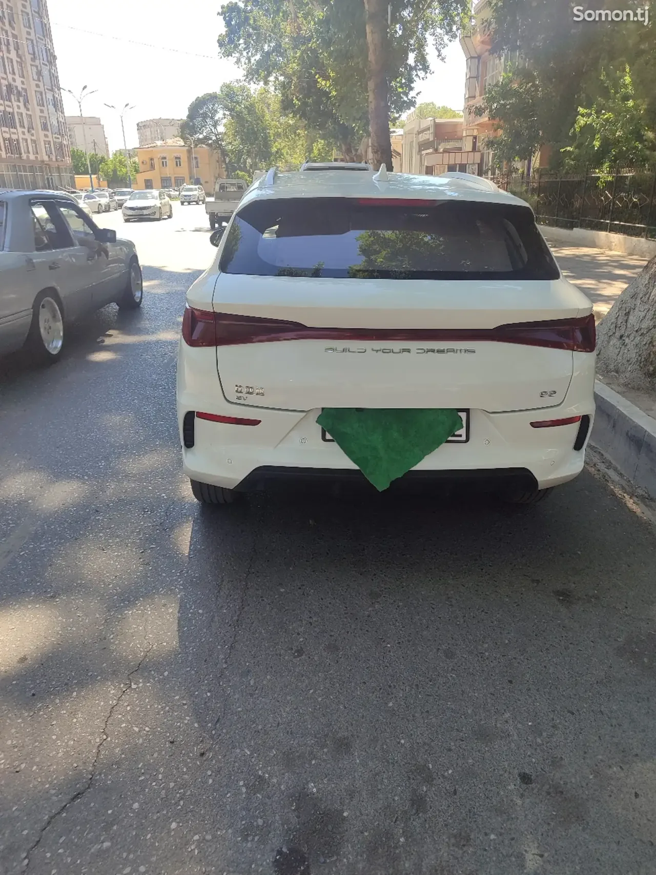 BYD E2 2024 · 1.3 AMT