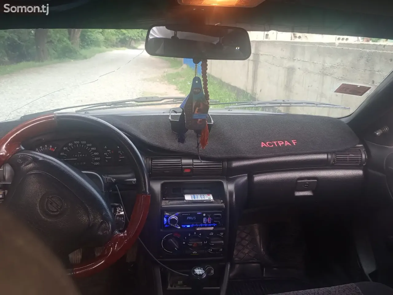 Opel Astra F 1996 · 1.6 MT